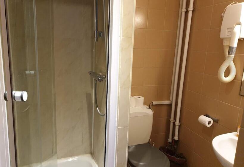 ホテル Antares Hostel