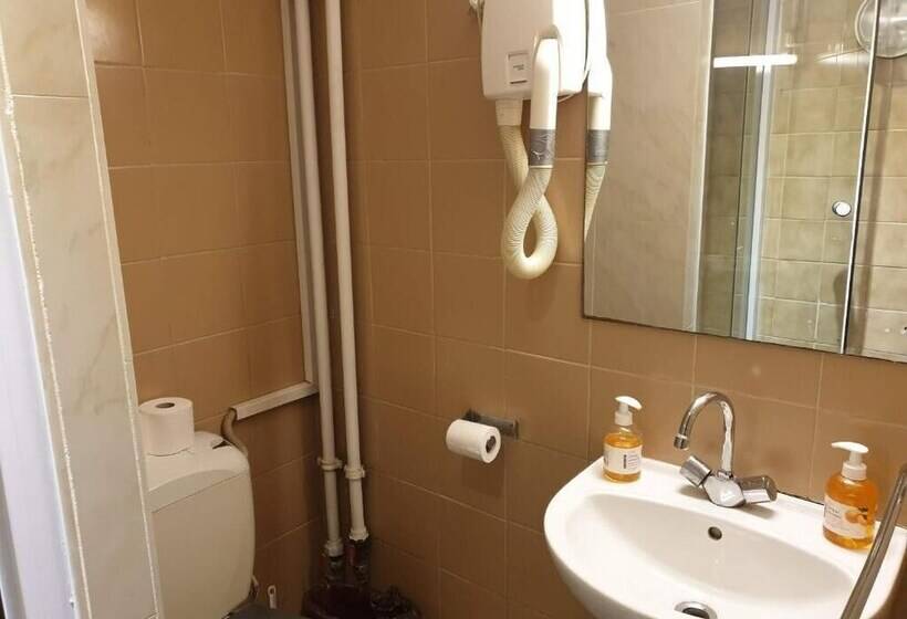 ホテル Antares Hostel