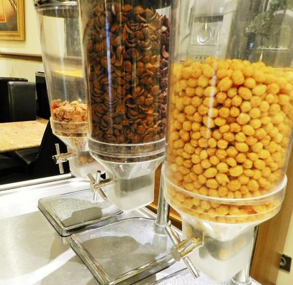 ホテル Antares Hostel