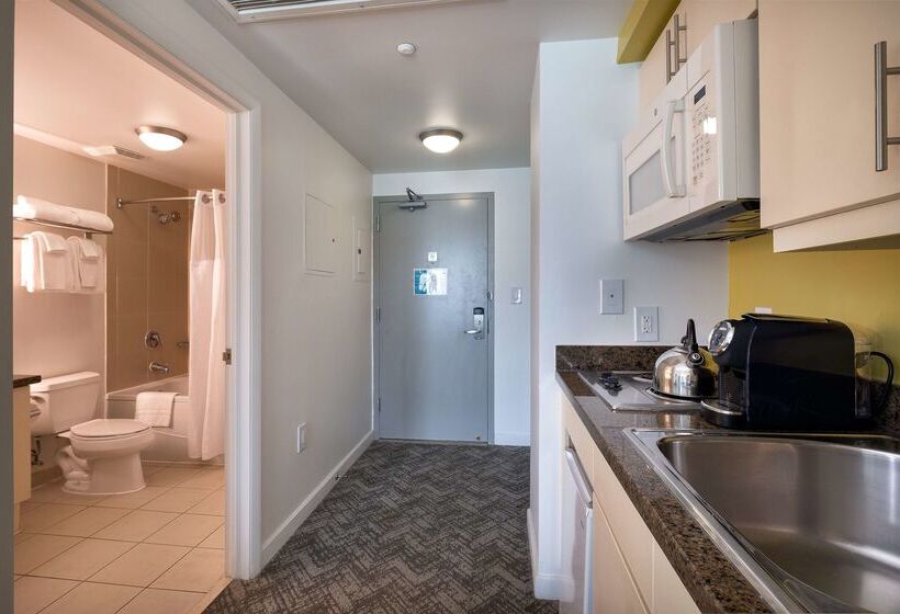 فندق Arya Bw Premier Collection