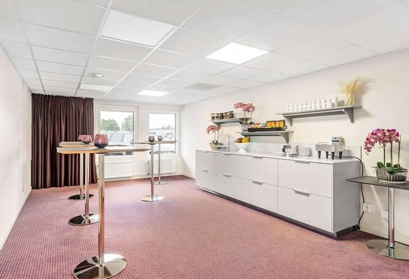 ホテル Best Western Plus Park Airport