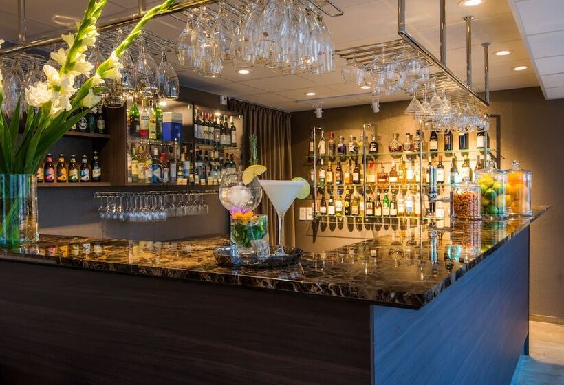 ホテル Best Western Plus Park Airport