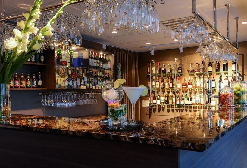 ホテル Best Western Plus Park Airport