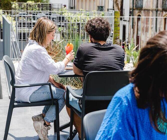 فندق Canadiano Urban Nature