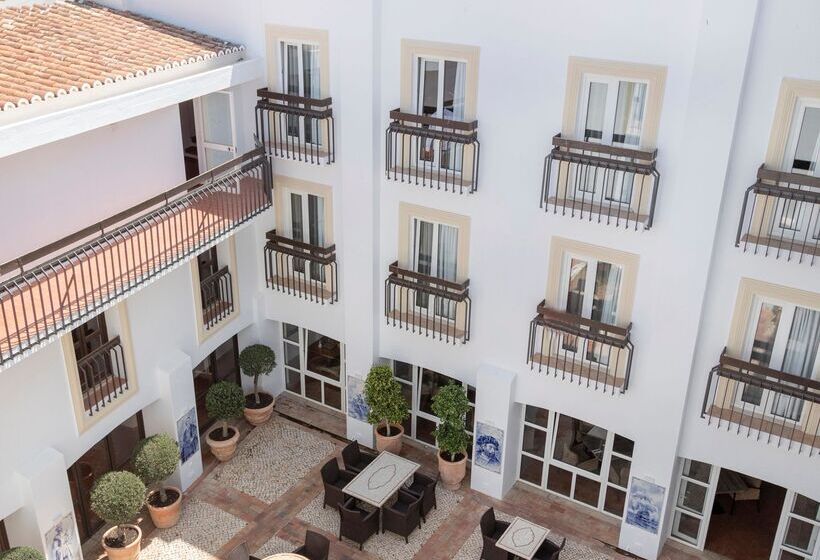 هتل Carvoeiro Plaza