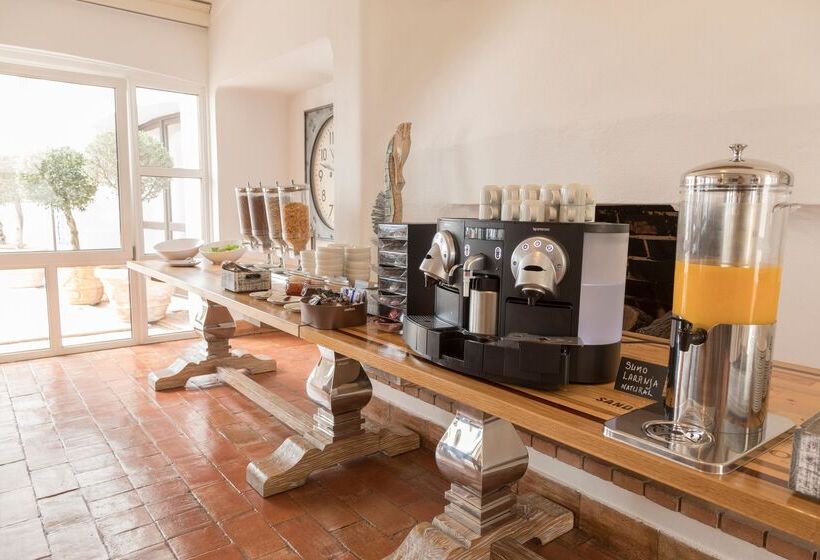 هتل Carvoeiro Plaza