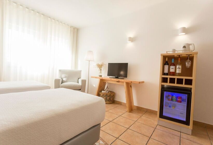 هتل Carvoeiro Plaza