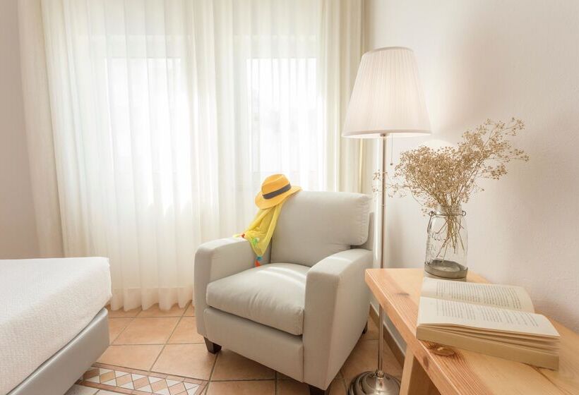 هتل Carvoeiro Plaza