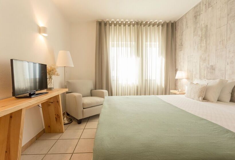 هتل Carvoeiro Plaza