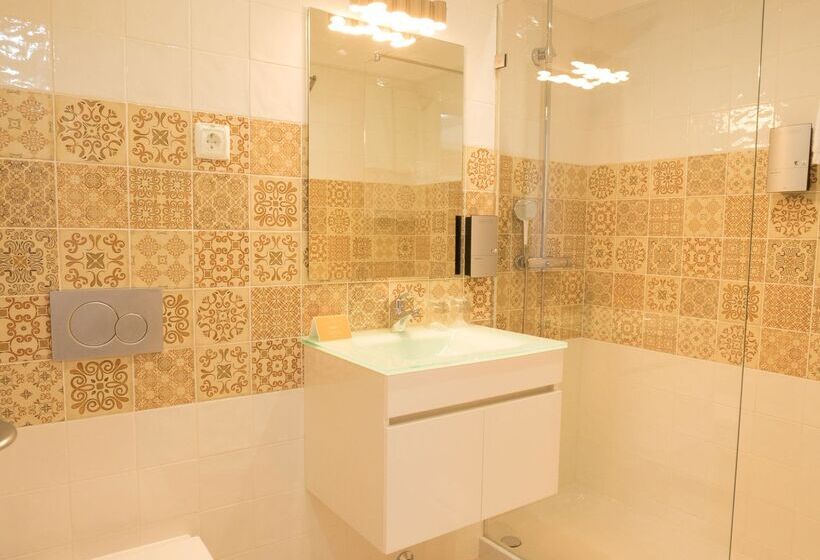 هتل Carvoeiro Plaza