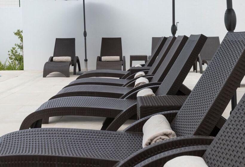 هتل Carvoeiro Plaza