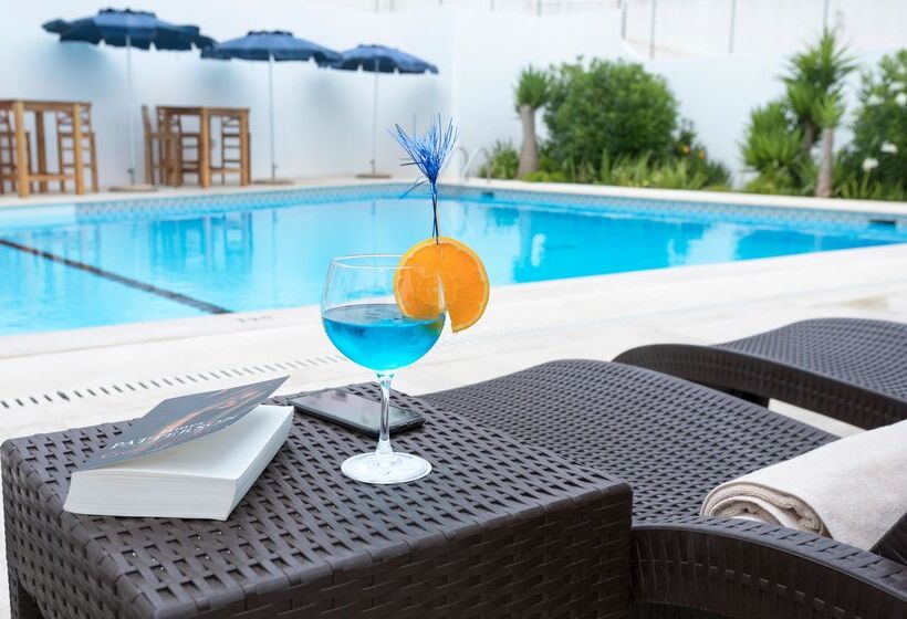 هتل Carvoeiro Plaza