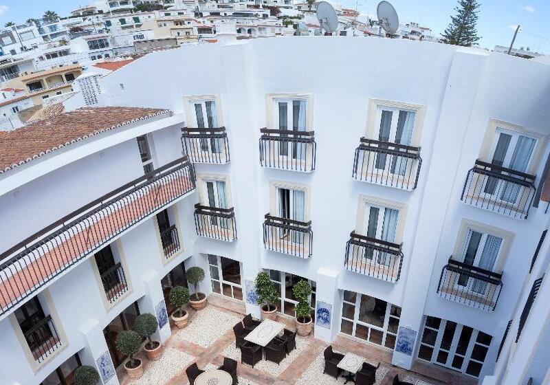 هتل Carvoeiro Plaza