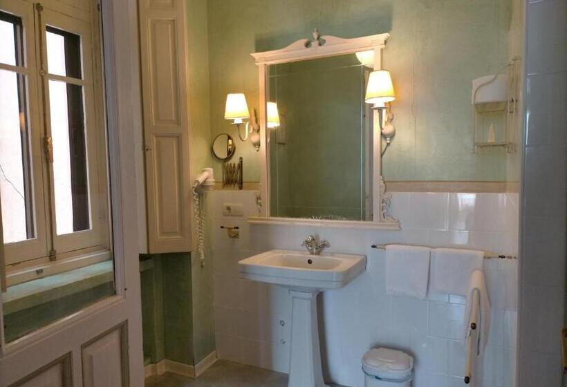 هتل Casona Del Sella