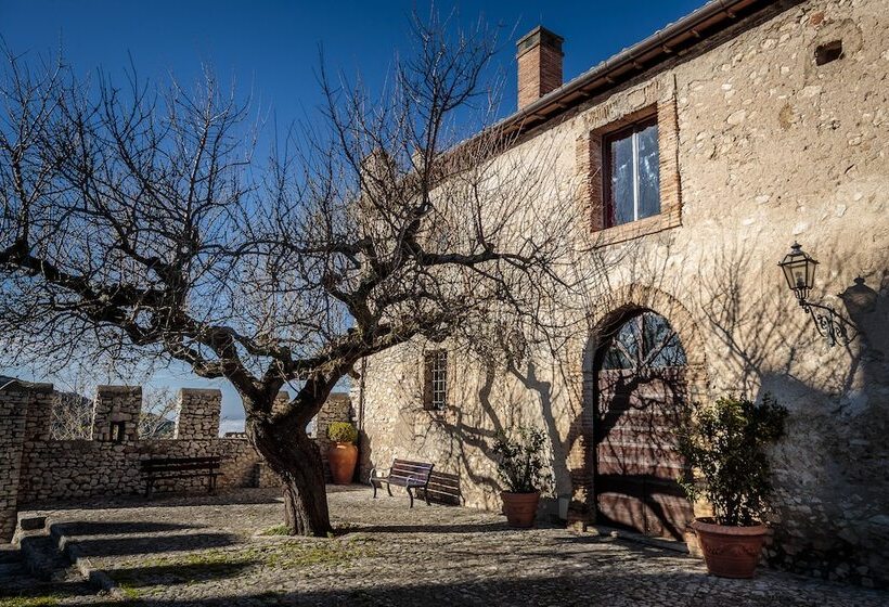 ホテル Castello Orsini