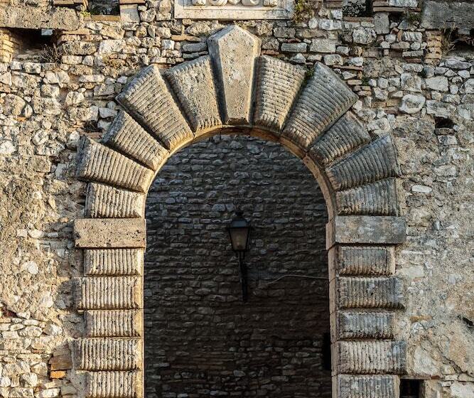 ホテル Castello Orsini