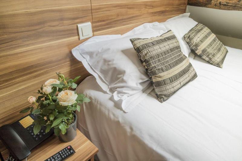 ホテル Chabrol Opera