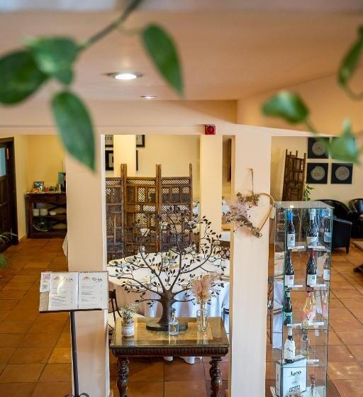 هتل Cigarral De Caravantes