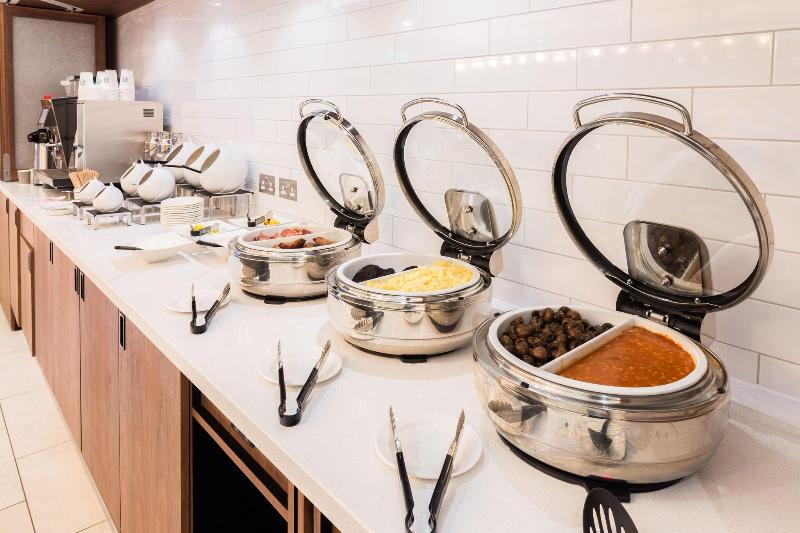 ホテル Courtyard By Marriott Glasgow Airport