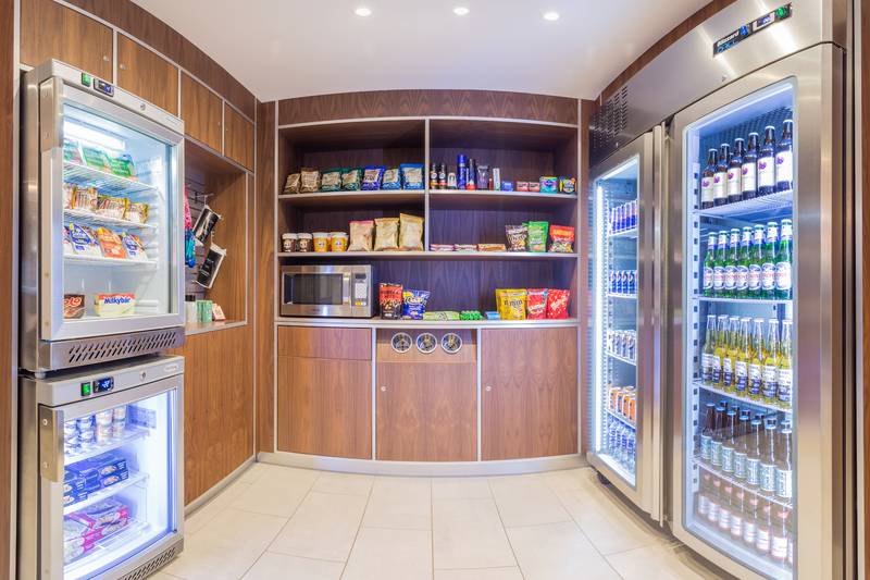 ホテル Courtyard By Marriott Glasgow Airport