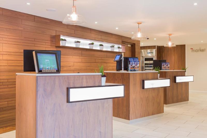 ホテル Courtyard By Marriott Glasgow Airport