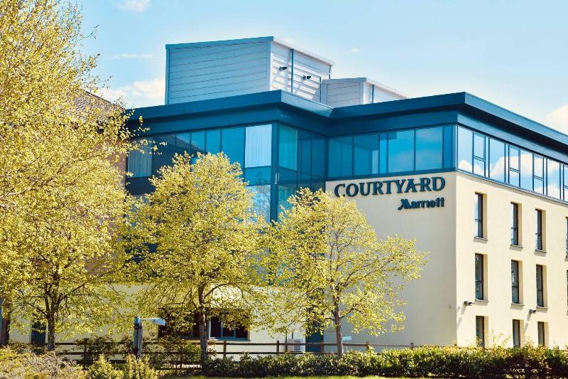 ホテル Courtyard By Marriott Glasgow Airport