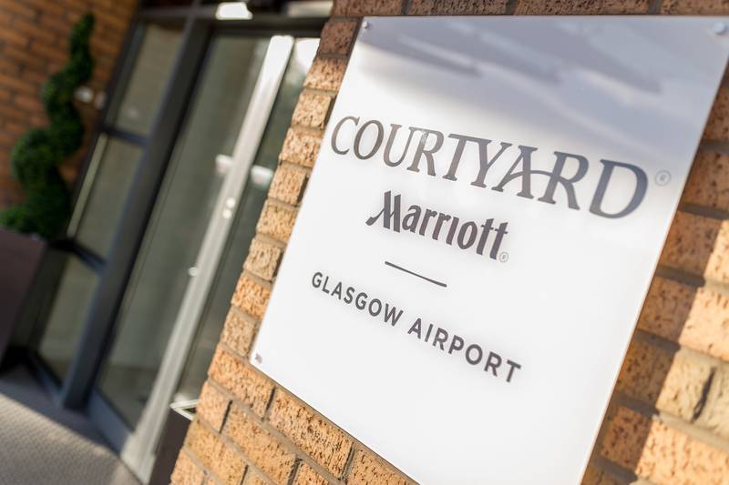ホテル Courtyard By Marriott Glasgow Airport