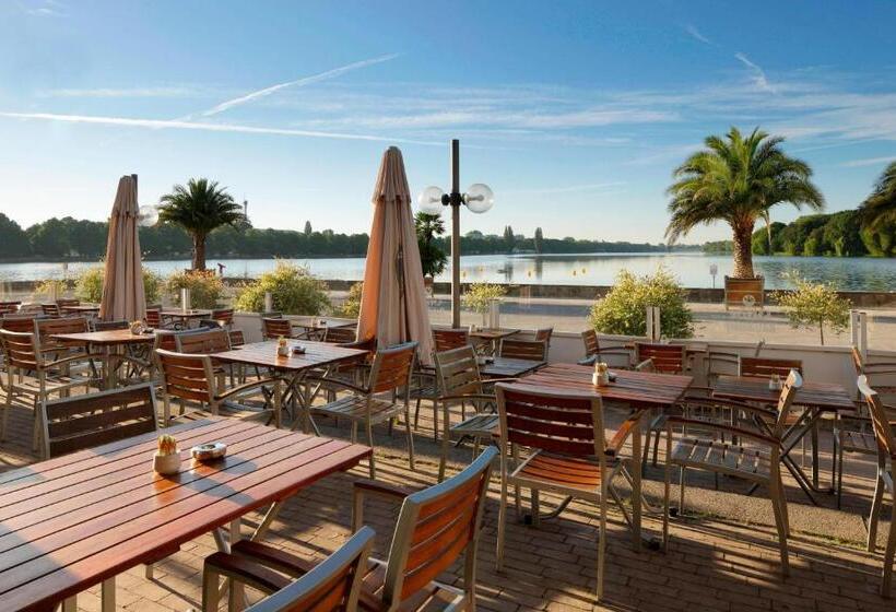 فندق Courtyard By Marriott Hannover Maschsee