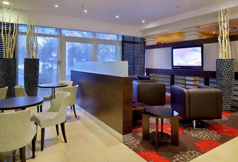 فندق Courtyard By Marriott Hannover Maschsee