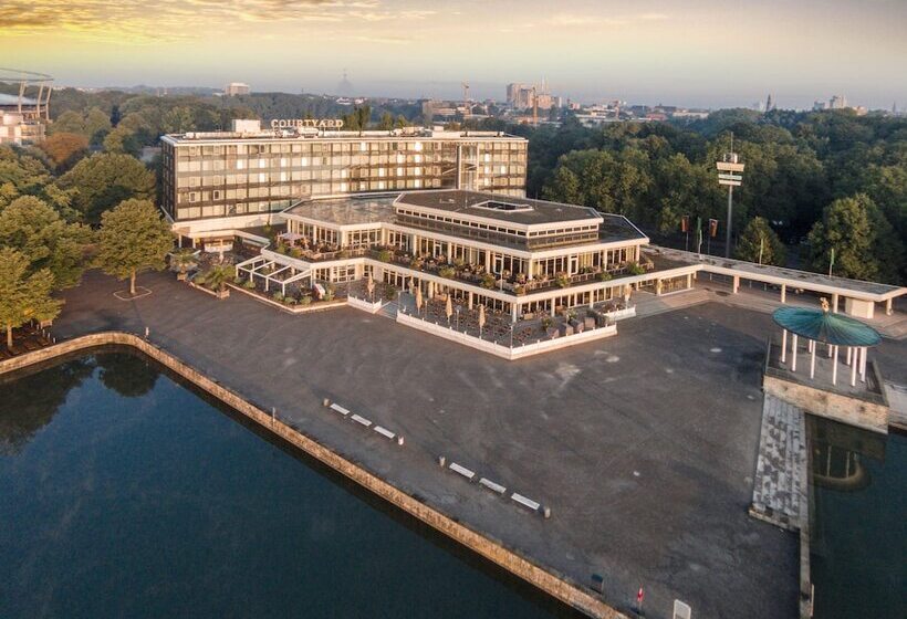 هتل Courtyard By Marriott Hannover Maschsee
