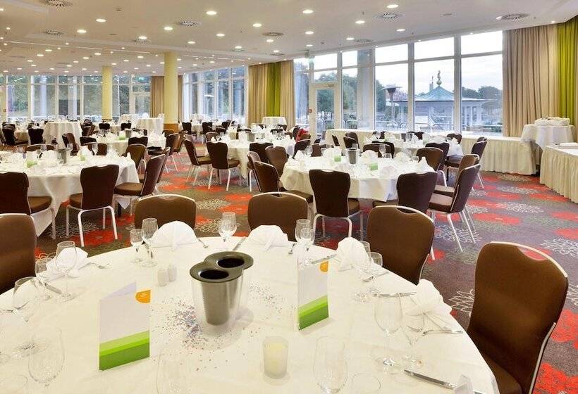 فندق Courtyard By Marriott Hannover Maschsee