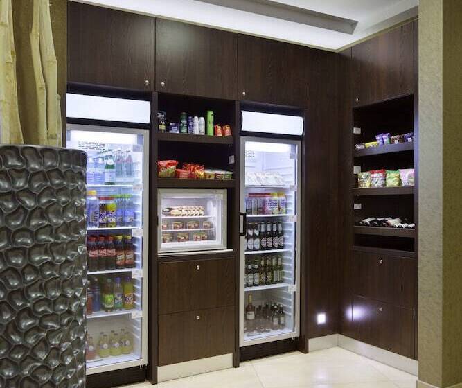 فندق Courtyard By Marriott Hannover Maschsee