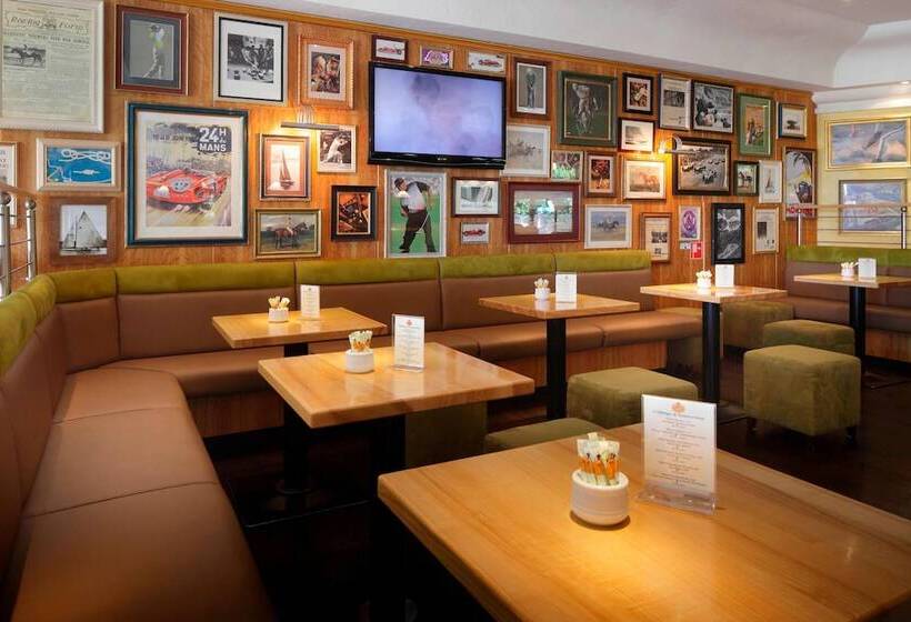 فندق Courtyard By Marriott Hannover Maschsee