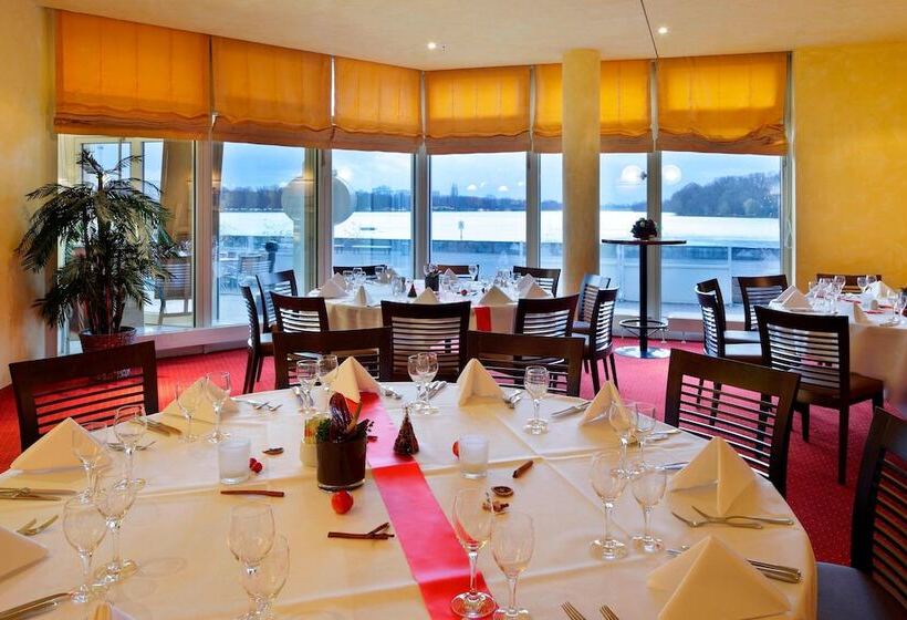 فندق Courtyard By Marriott Hannover Maschsee