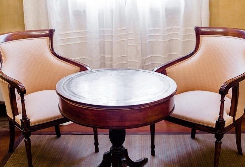 ホテル Don Fadrique