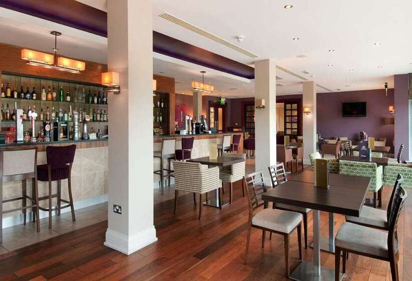 בית מלון כפרי Doubletree By Hilton Belfast Templepatrick