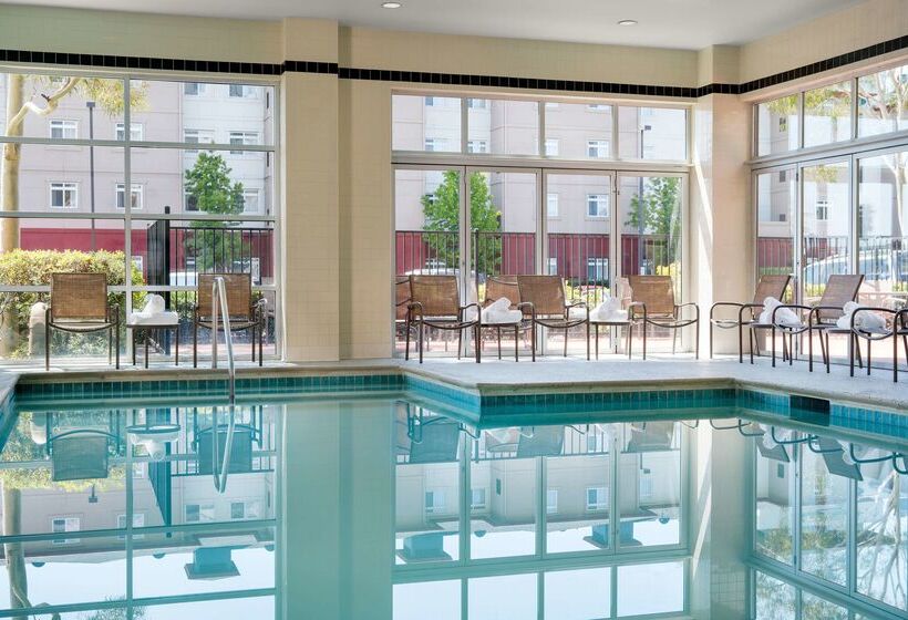 فندق Doubletree By Hilton San Francisco Airport North Bayfront