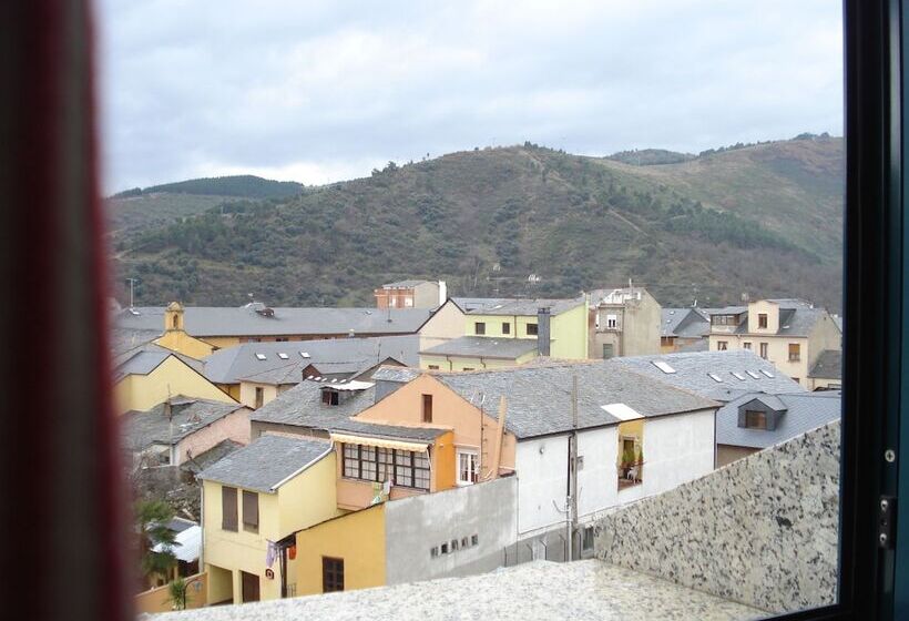 בית מלון כפרי El Castillo