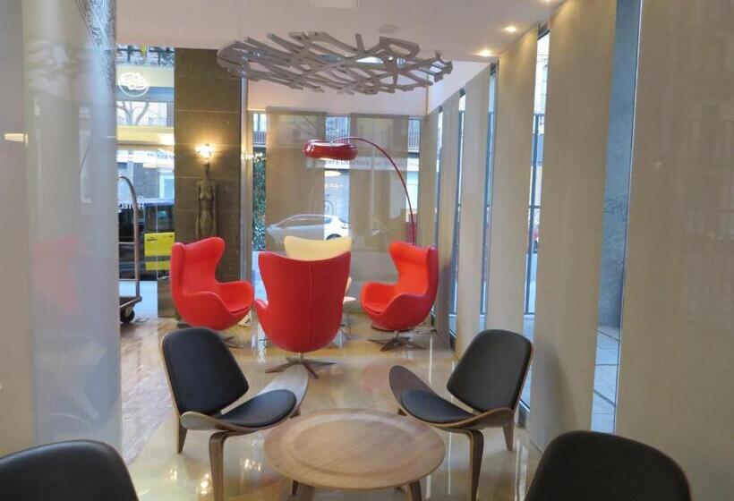 Отель Evenia Rossello