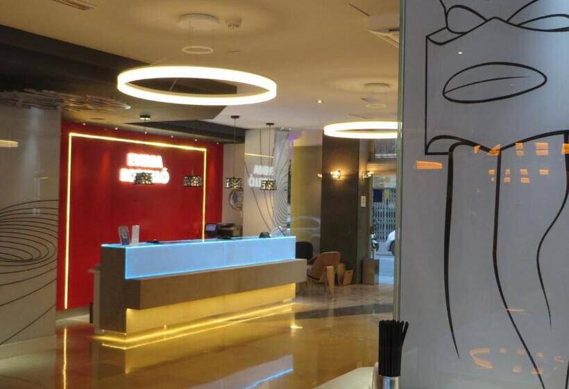 Отель Evenia Rossello