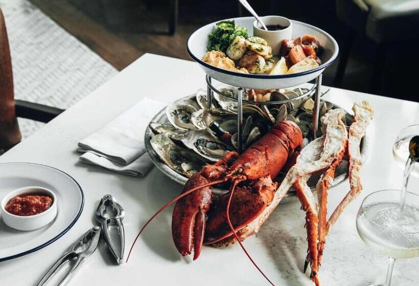 בית מלון כפרי Fairmont Tremblant