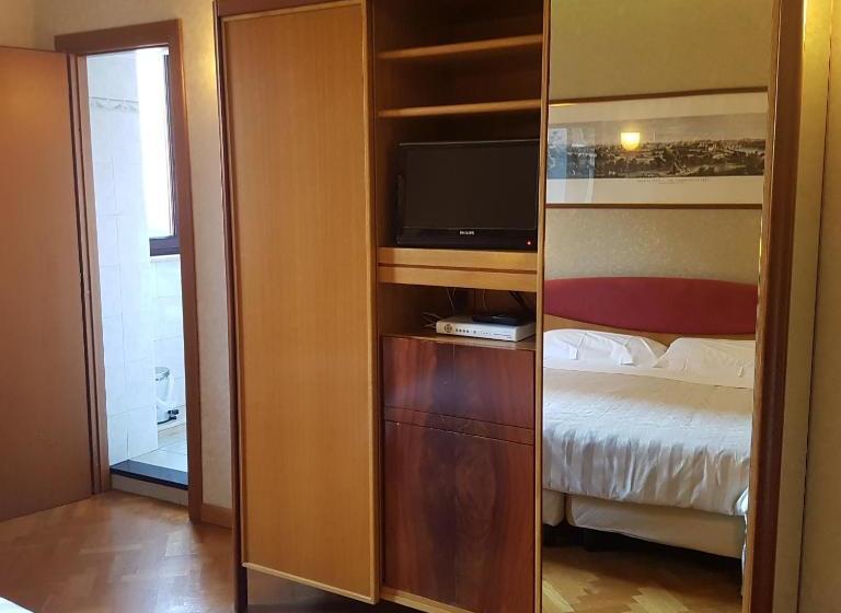 בית מלון כפרי Fori Imperiali Cavalieri