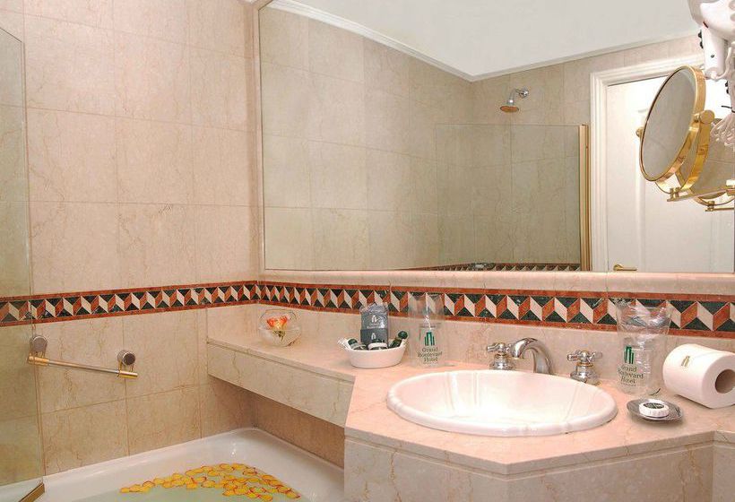 호텔 Howard Johnson By Wyndham 9 De Julio Avenue