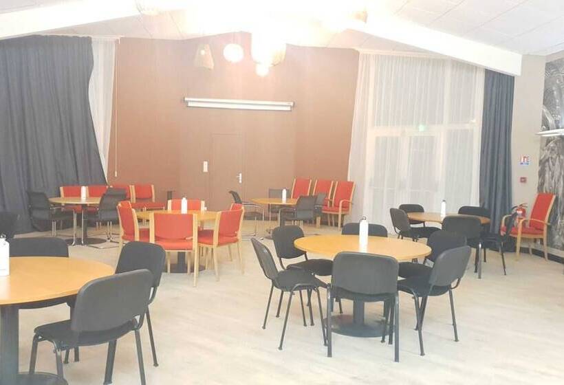 호텔 Greet Hôtel Castres Saix