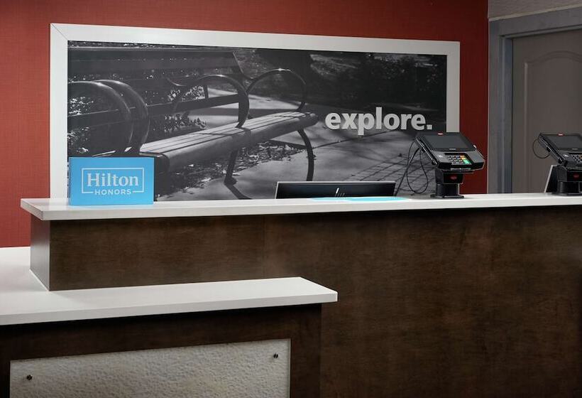 בית מלון כפרי Hampton Inn Niagara Falls