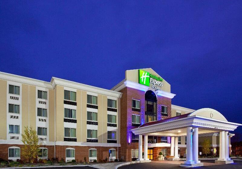 בית מלון כפרי Hampton Inn Niagara Falls