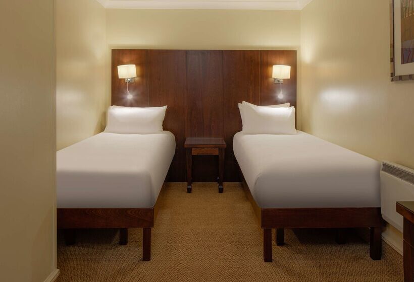 בית מלון כפרי Doubletree By Hilton Belfast Templepatrick