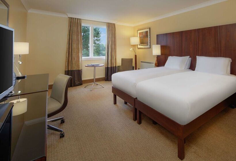 בית מלון כפרי Doubletree By Hilton Belfast Templepatrick