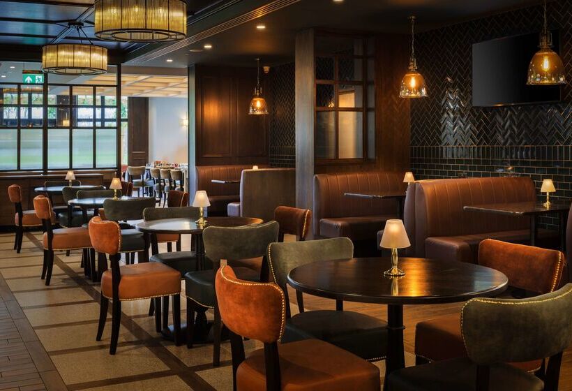 בית מלון כפרי Doubletree By Hilton Belfast Templepatrick