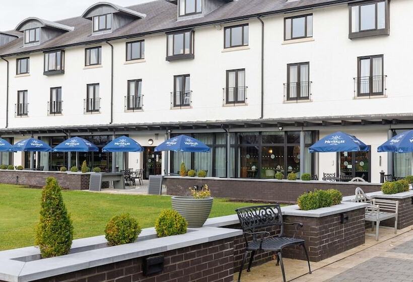 בית מלון כפרי Doubletree By Hilton Belfast Templepatrick